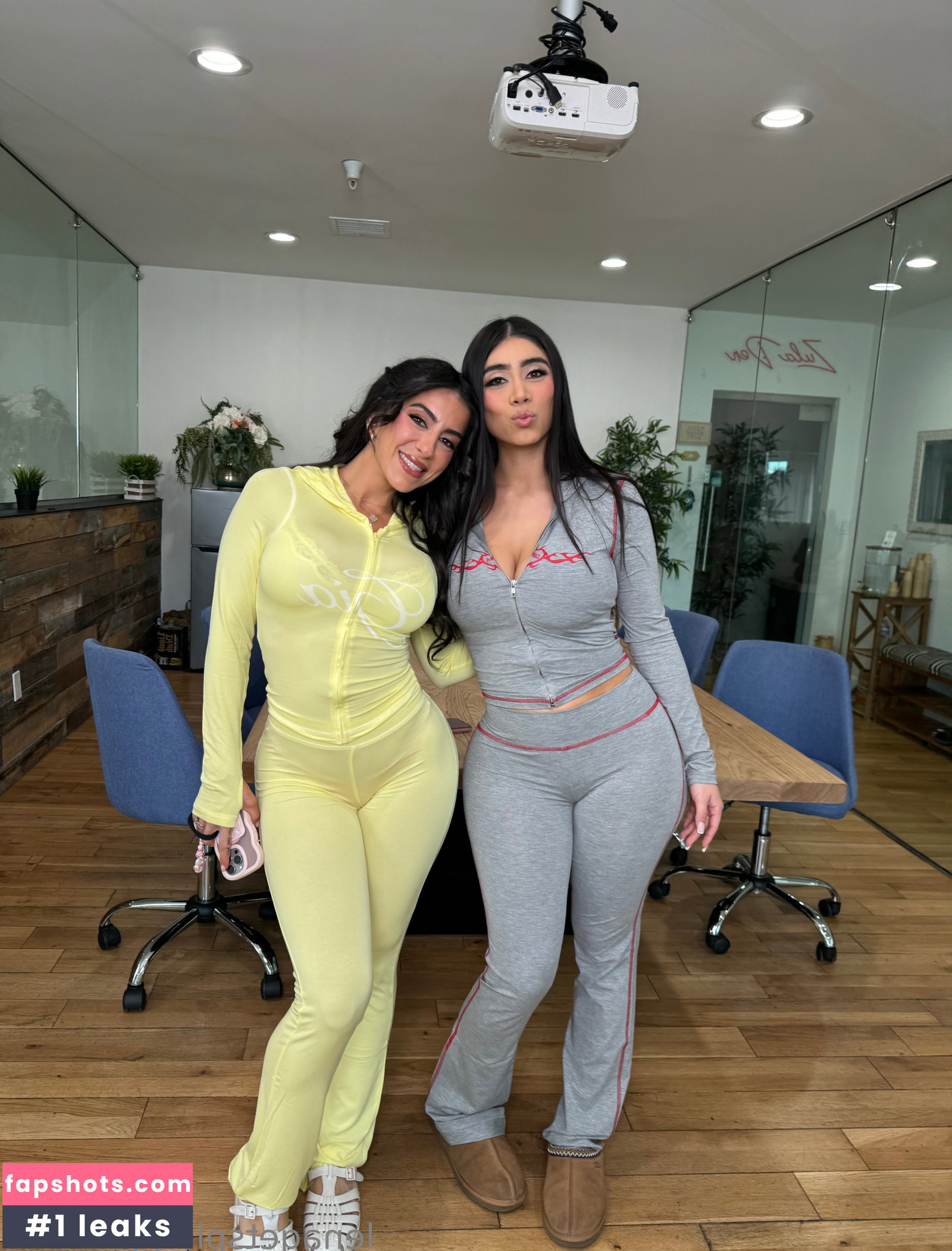 Lena The Plug gallery photo #408