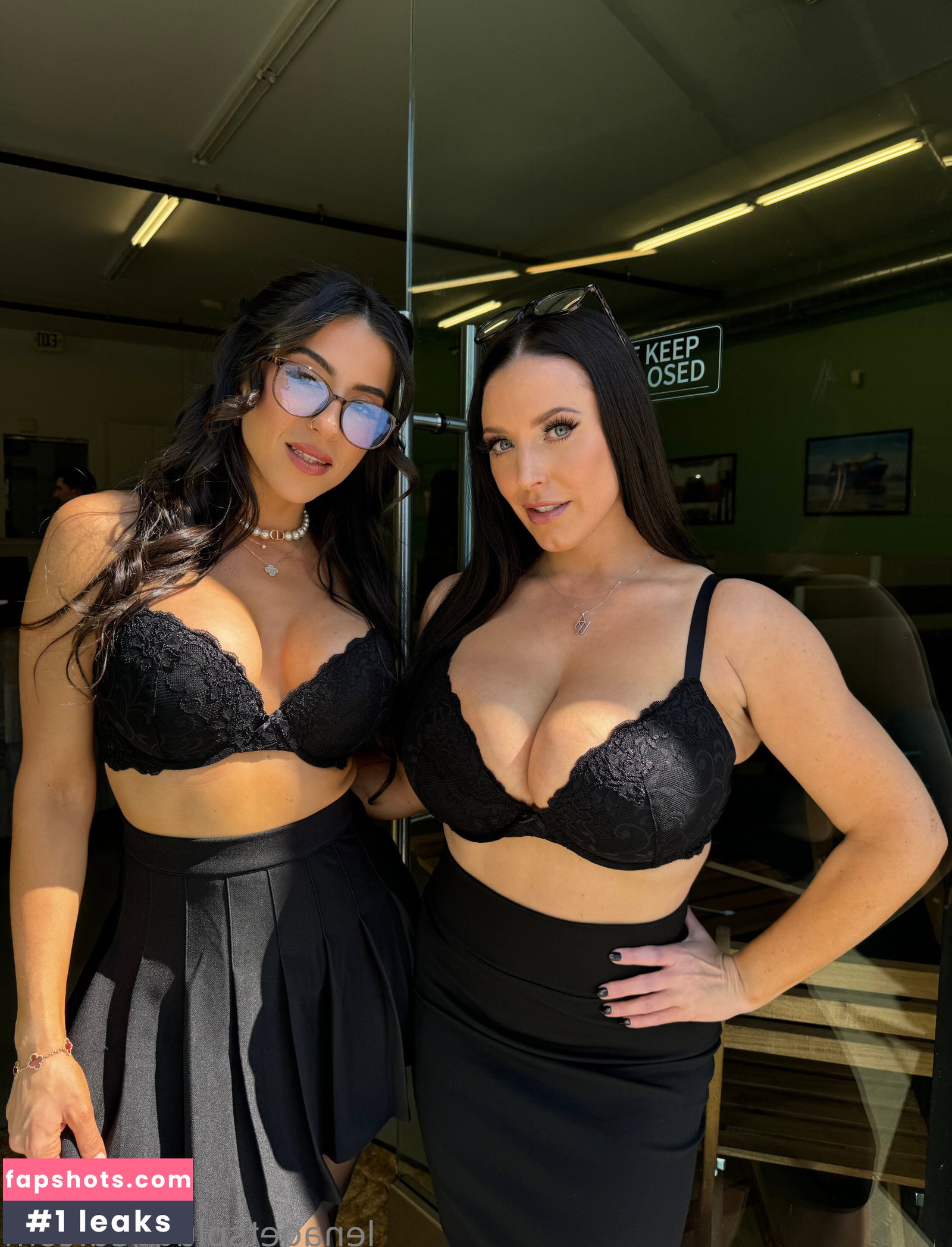 Lena The Plug gallery photo #2471