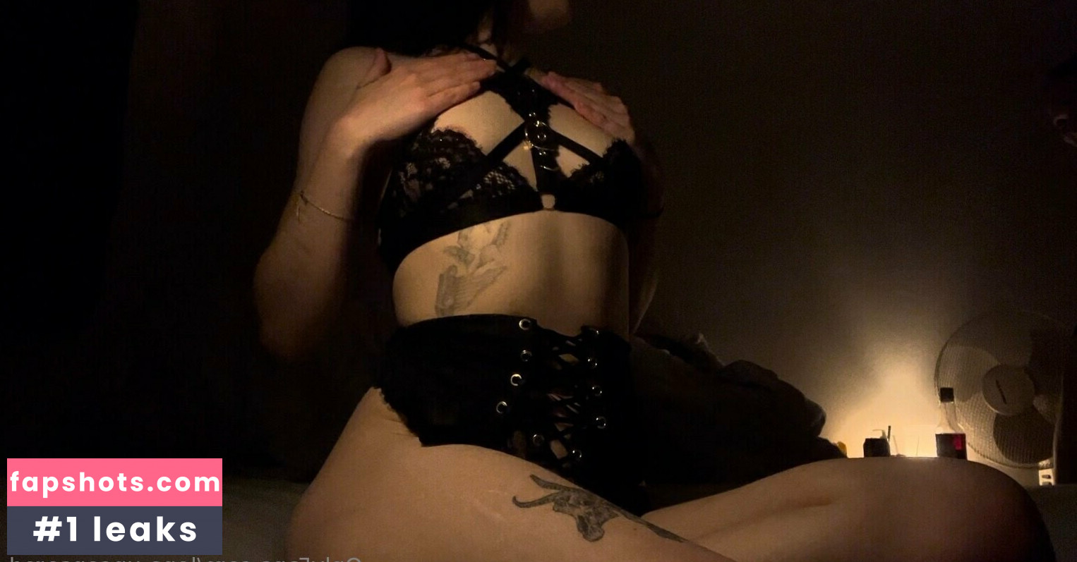 lena.uncensored gallery photo #5