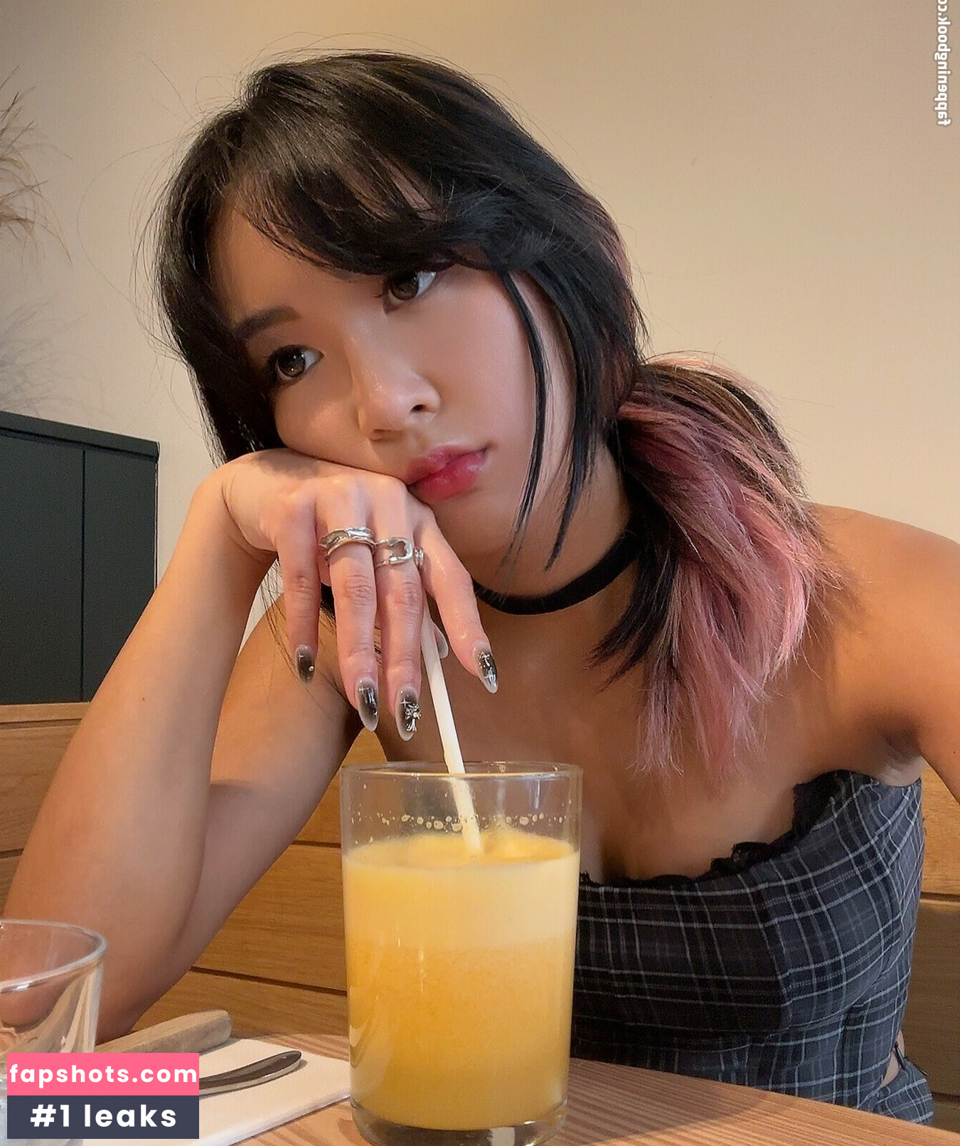 Lenalemon gallery photo #32