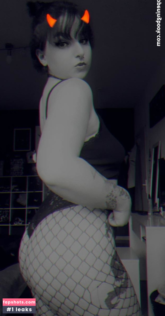 Lenaofficial gallery photo #5