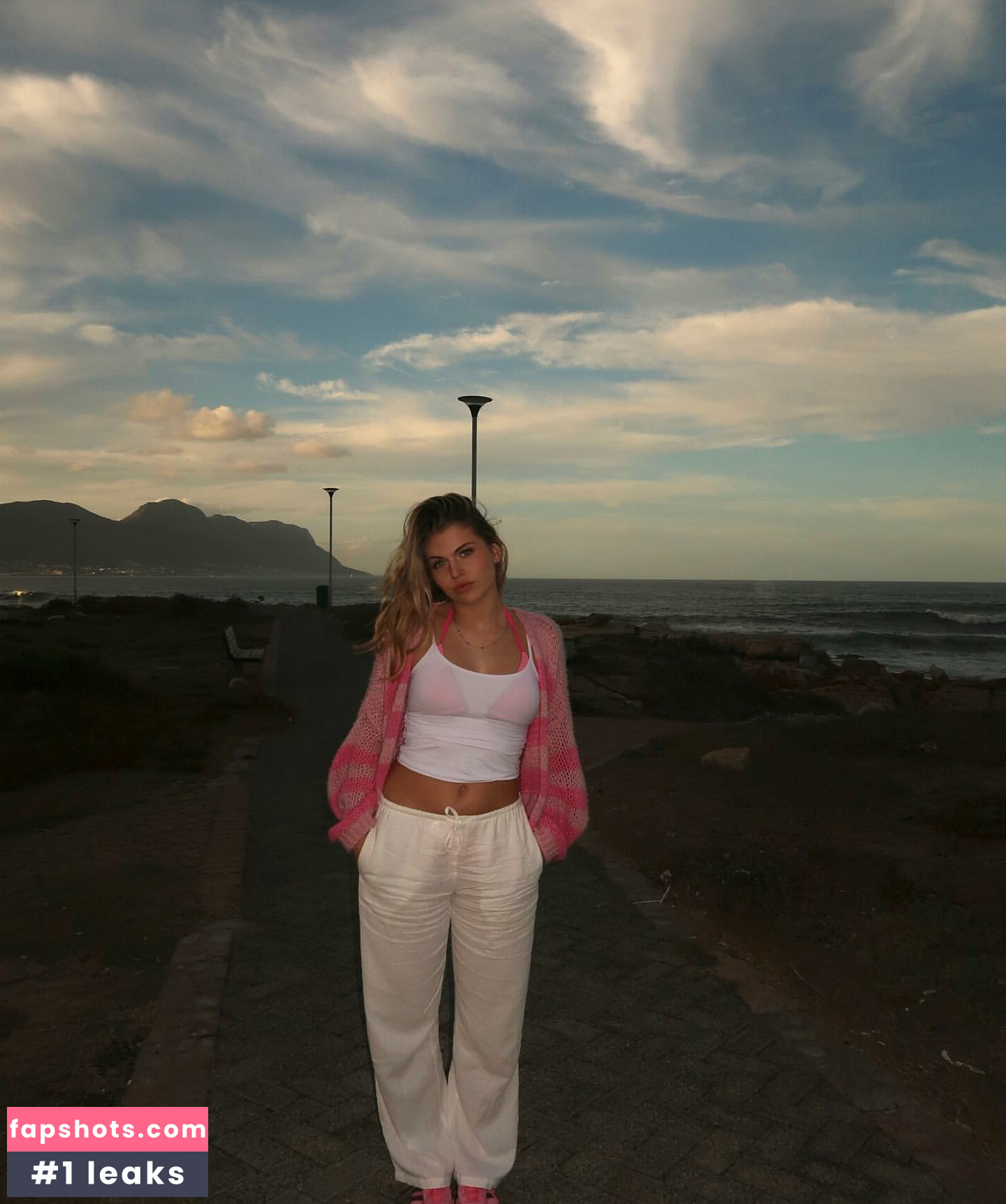 Leni Pieckenhagen Nude Leaks OnlyFans Photos #37 - LeakJerk