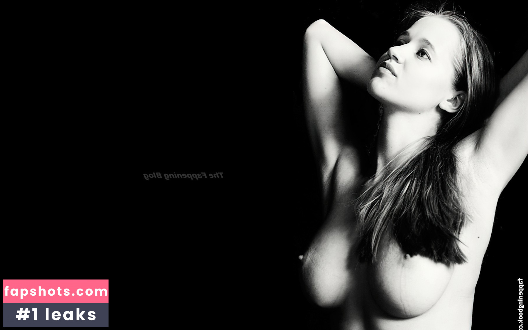 Lenka Juroskova gallery photo #18