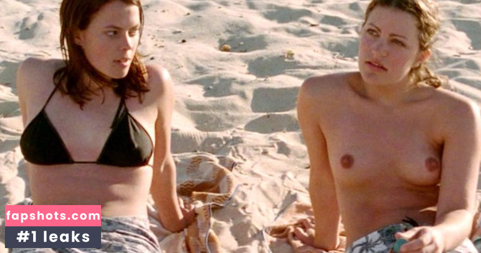 Lenka Kripac gallery photo #6