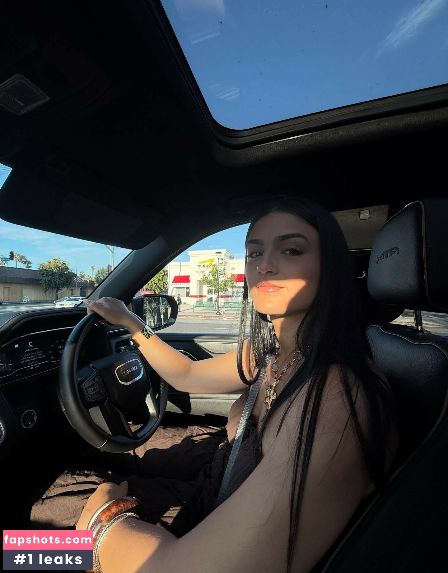 Lenna Vivas gallery photo #15