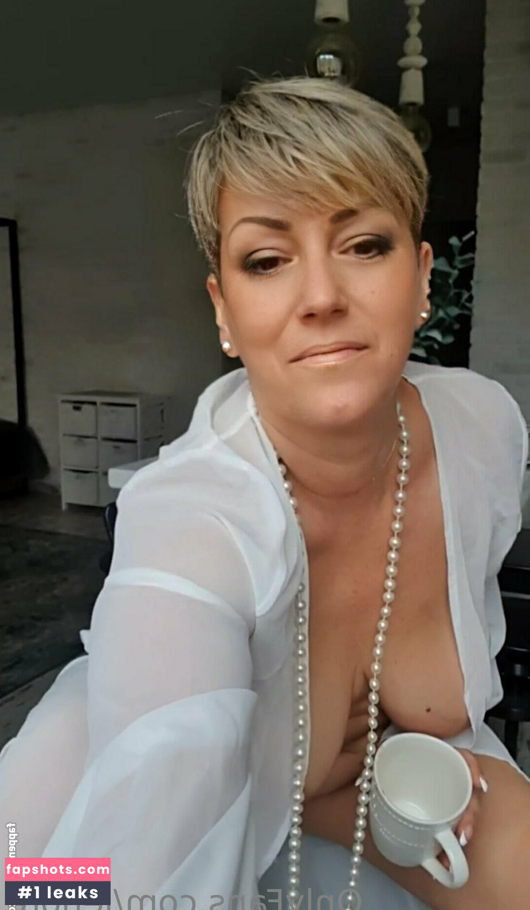 lenore gallery photo #23