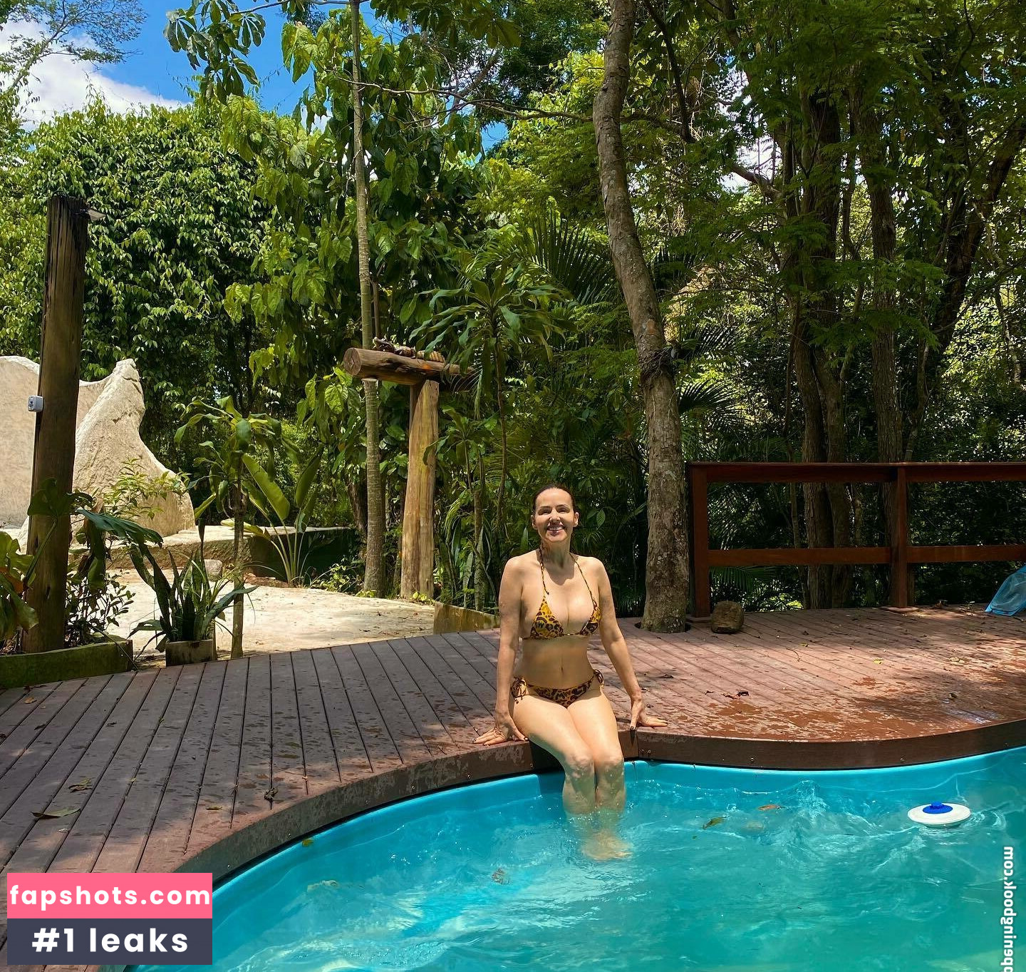 Leona Cavalli gallery photo #38