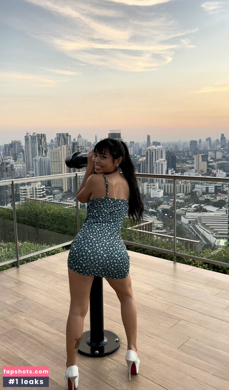 Leona Thai gallery photo #6