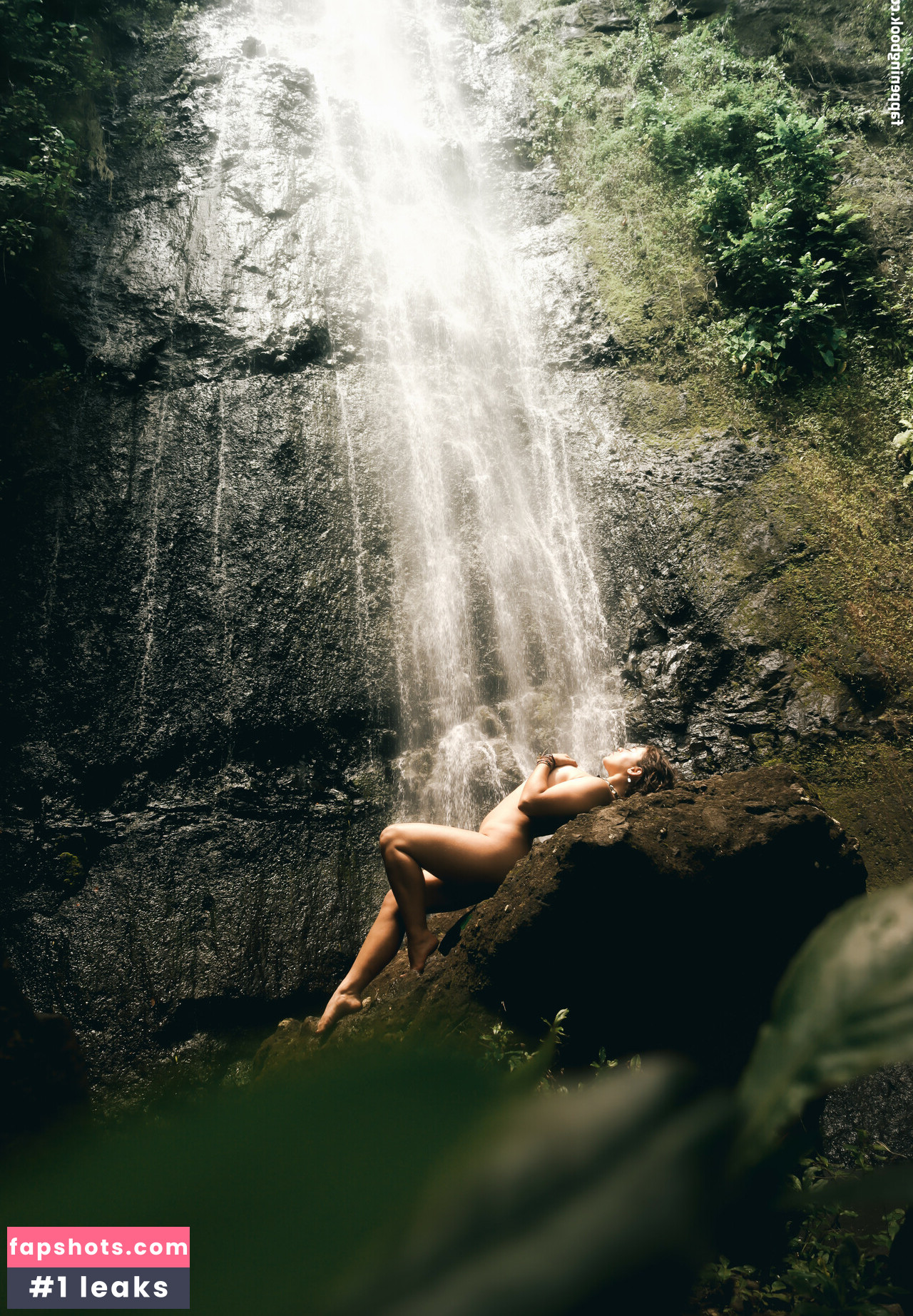 Leonie Buchegger Nahé úniky fotek pouze od fanoušků #13 - Fapshots