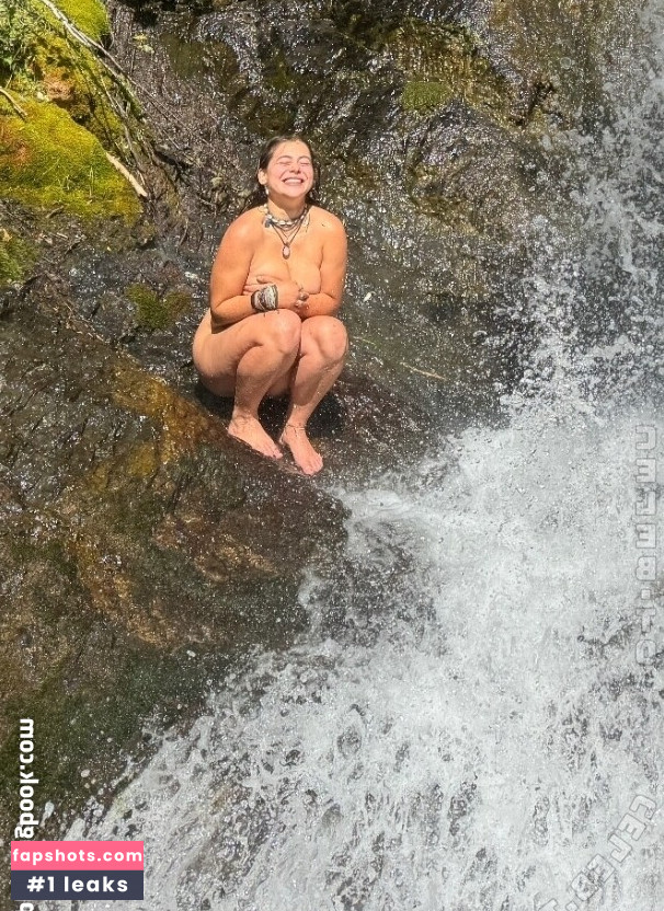 leonie.feliciaa gallery photo #10