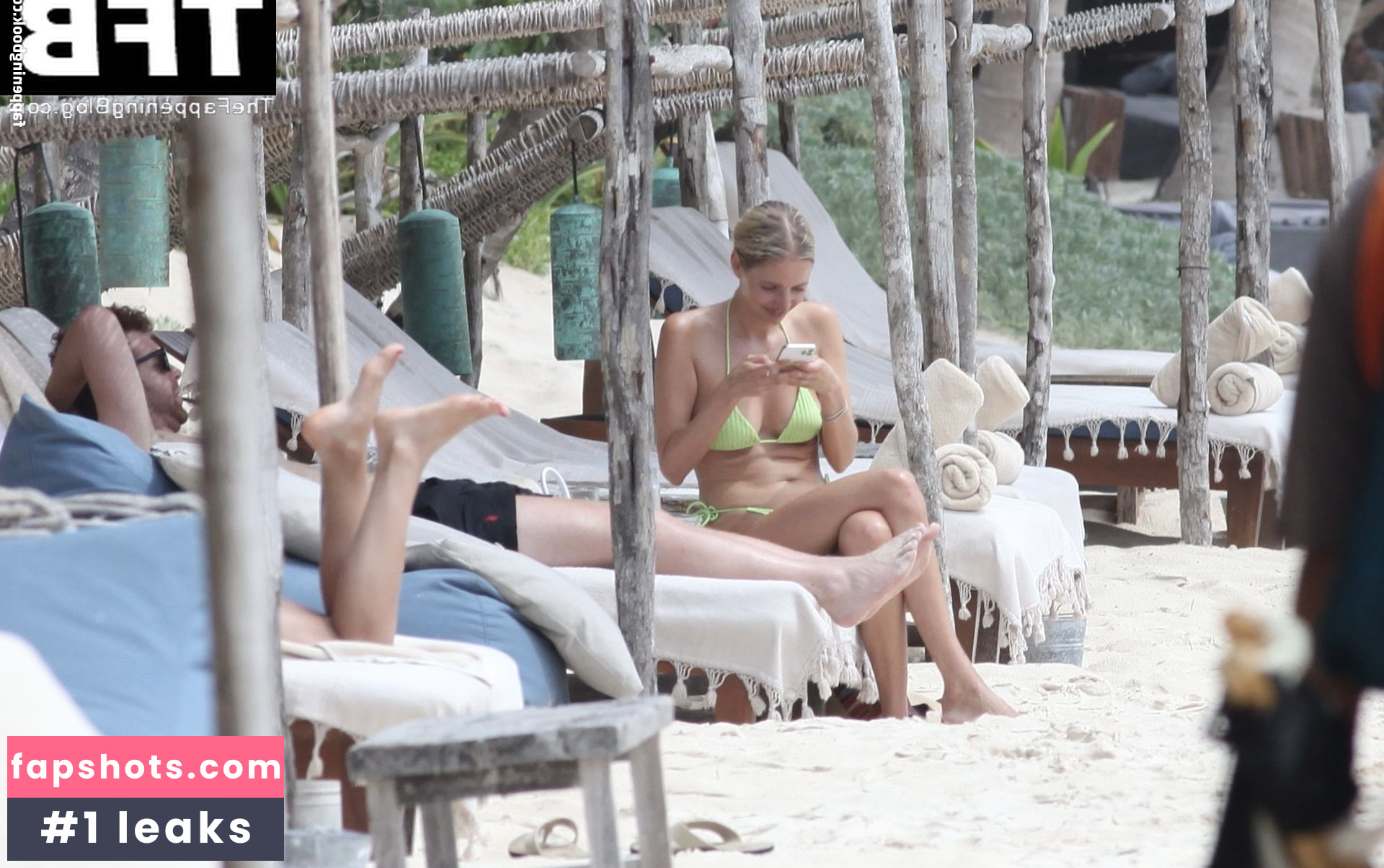 Leonie Hanne gallery photo #255