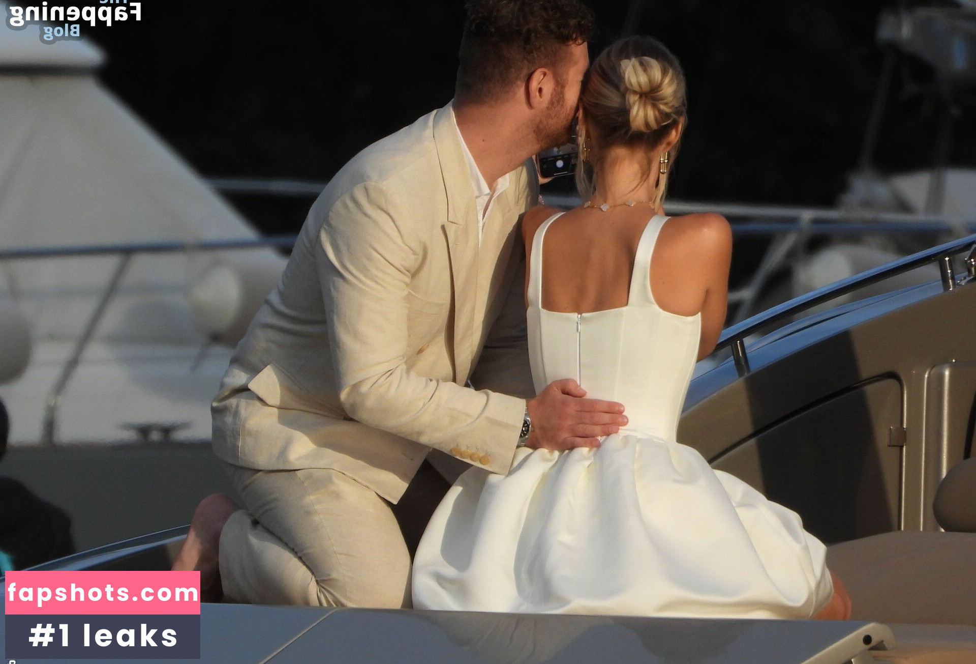 Leonie Hanne gallery photo #5