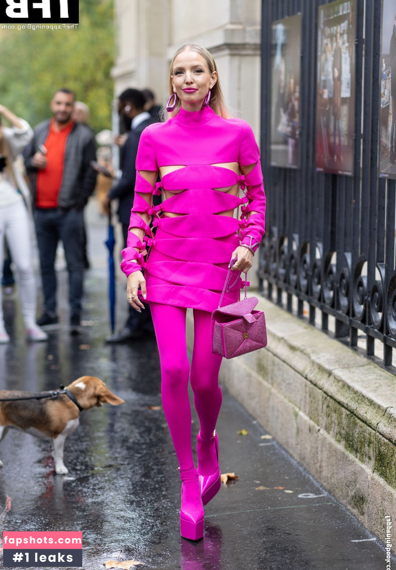 Leonie Hanne gallery photo #76