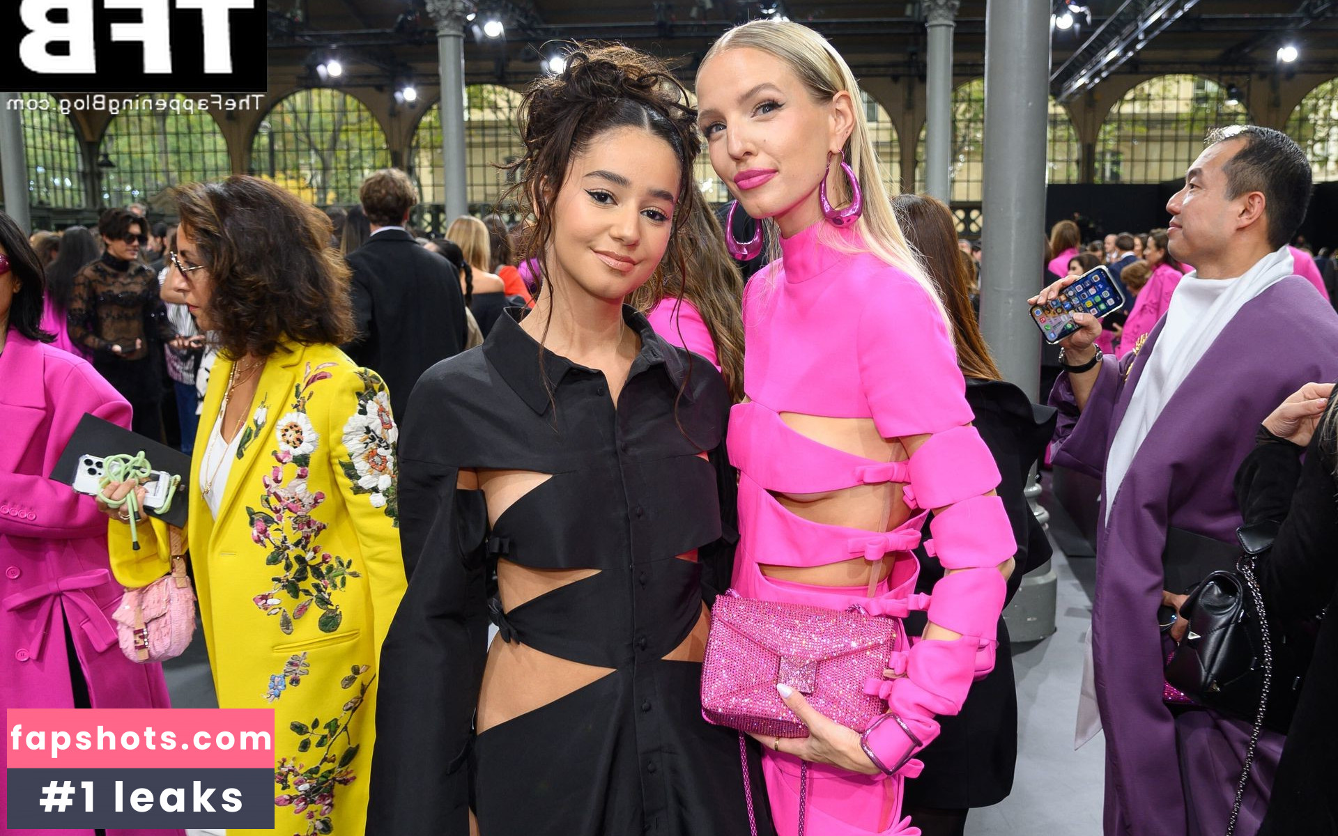 Leonie Hanne gallery photo #79