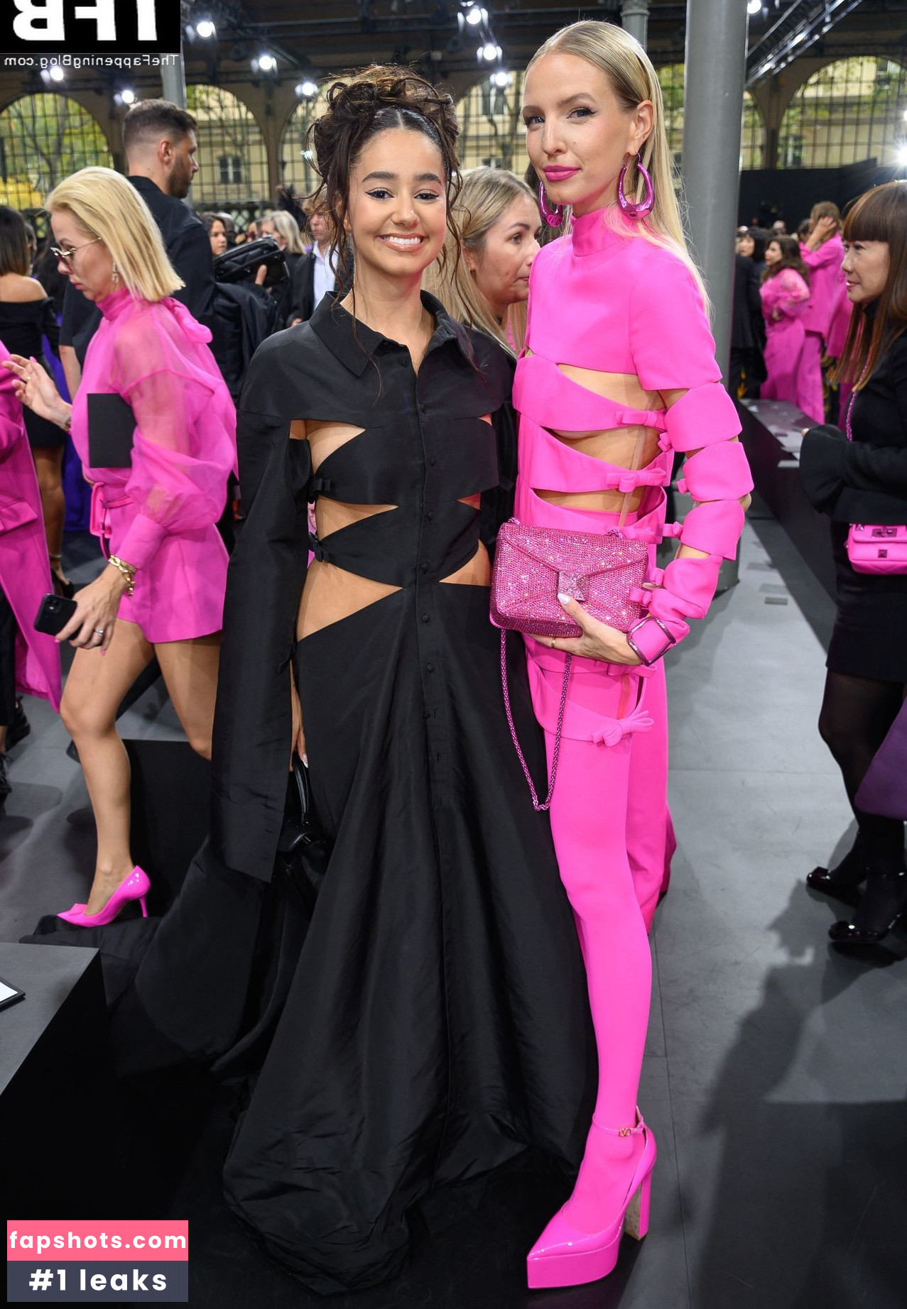 Leonie Hanne gallery photo #81