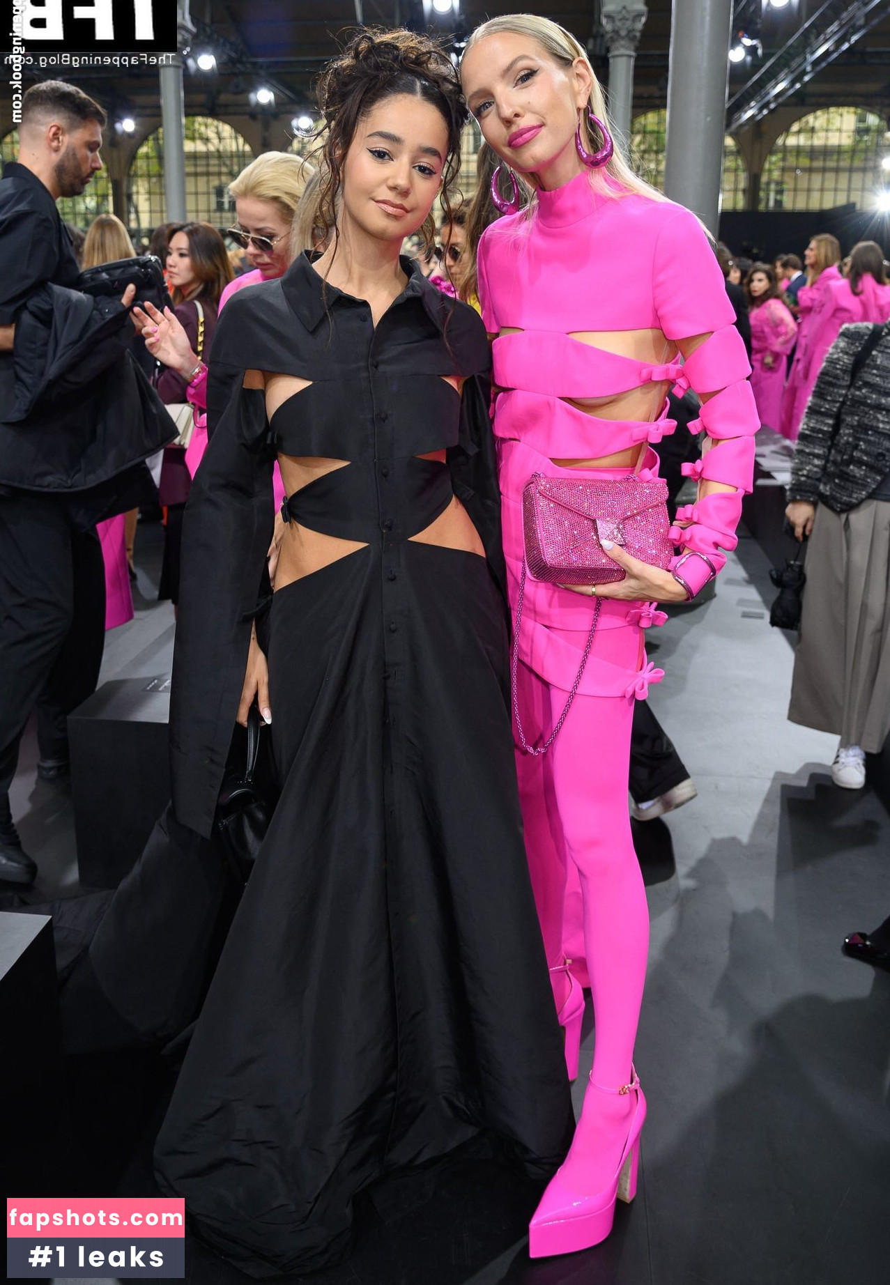 Leonie Hanne gallery photo #83