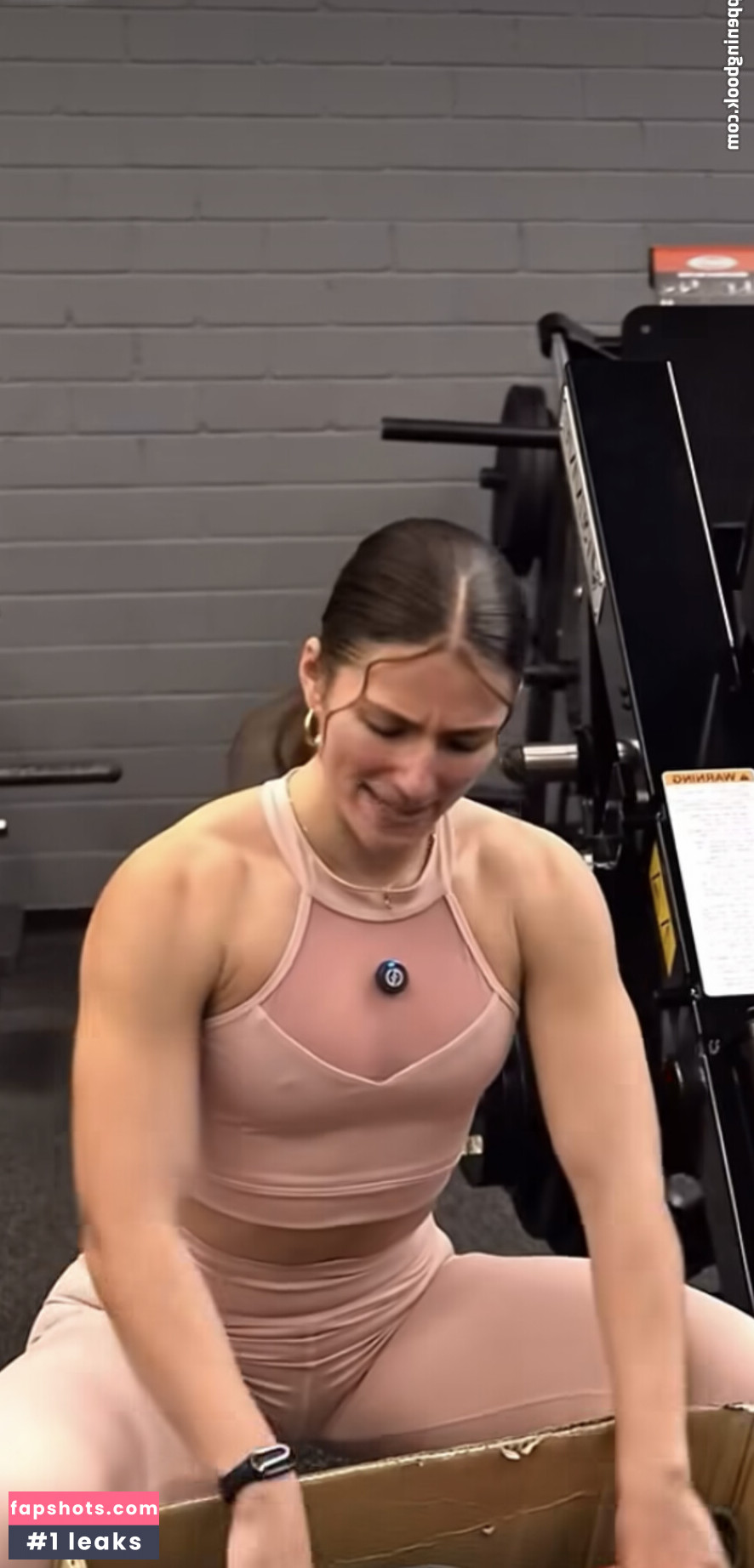 Leonie Kommoss gallery photo #21