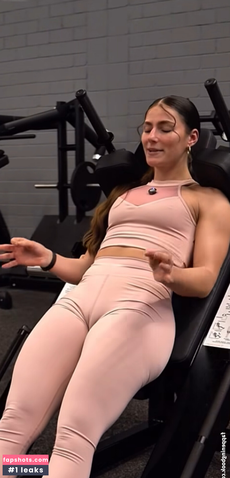 Leonie Kommoss gallery photo #23