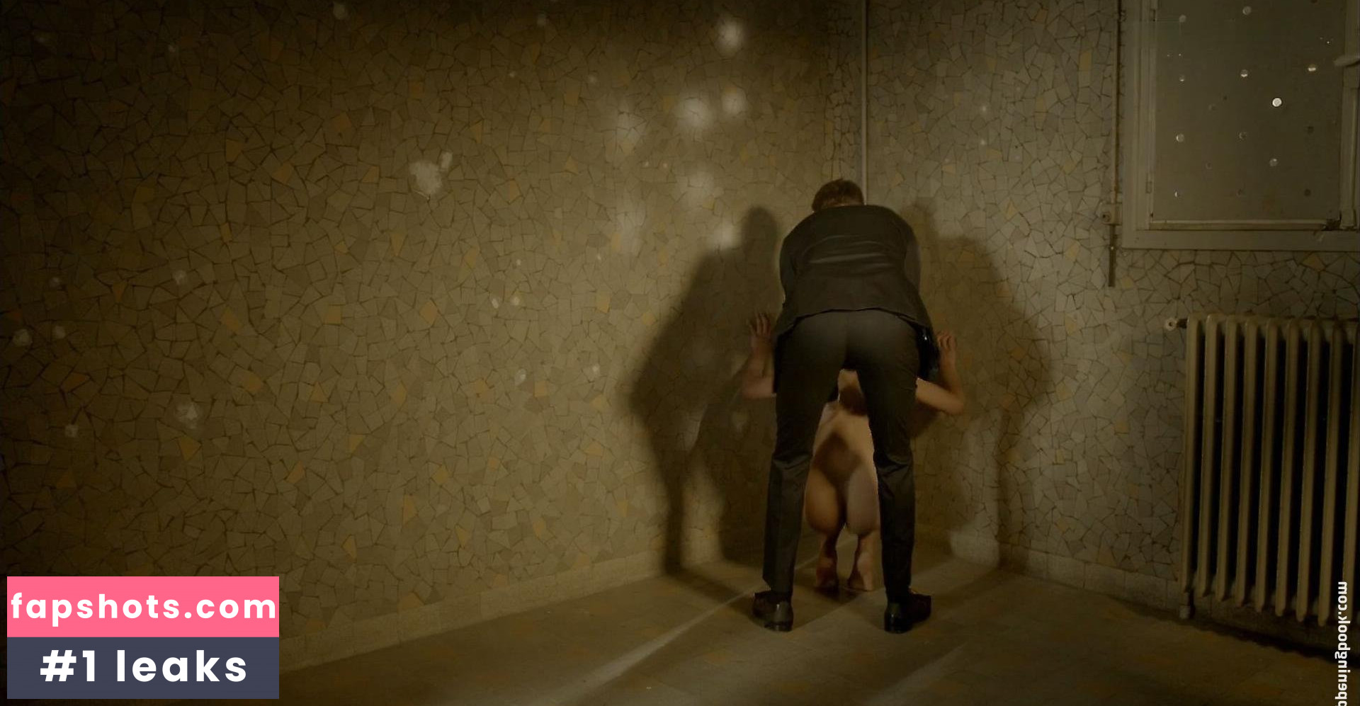 Léonie Simaga gallery photo #2