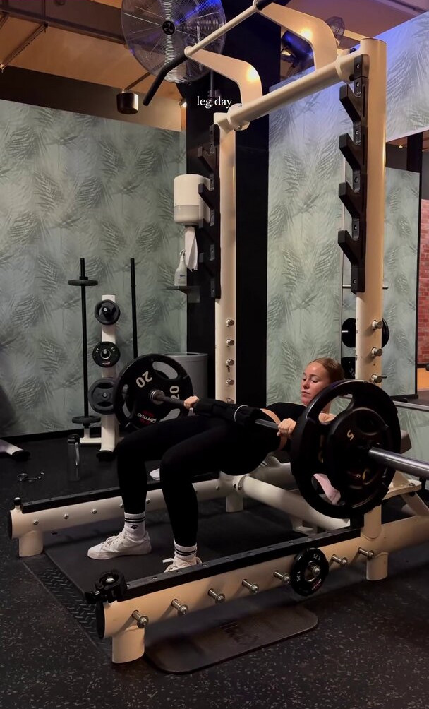 leoobalys gallery photo #733