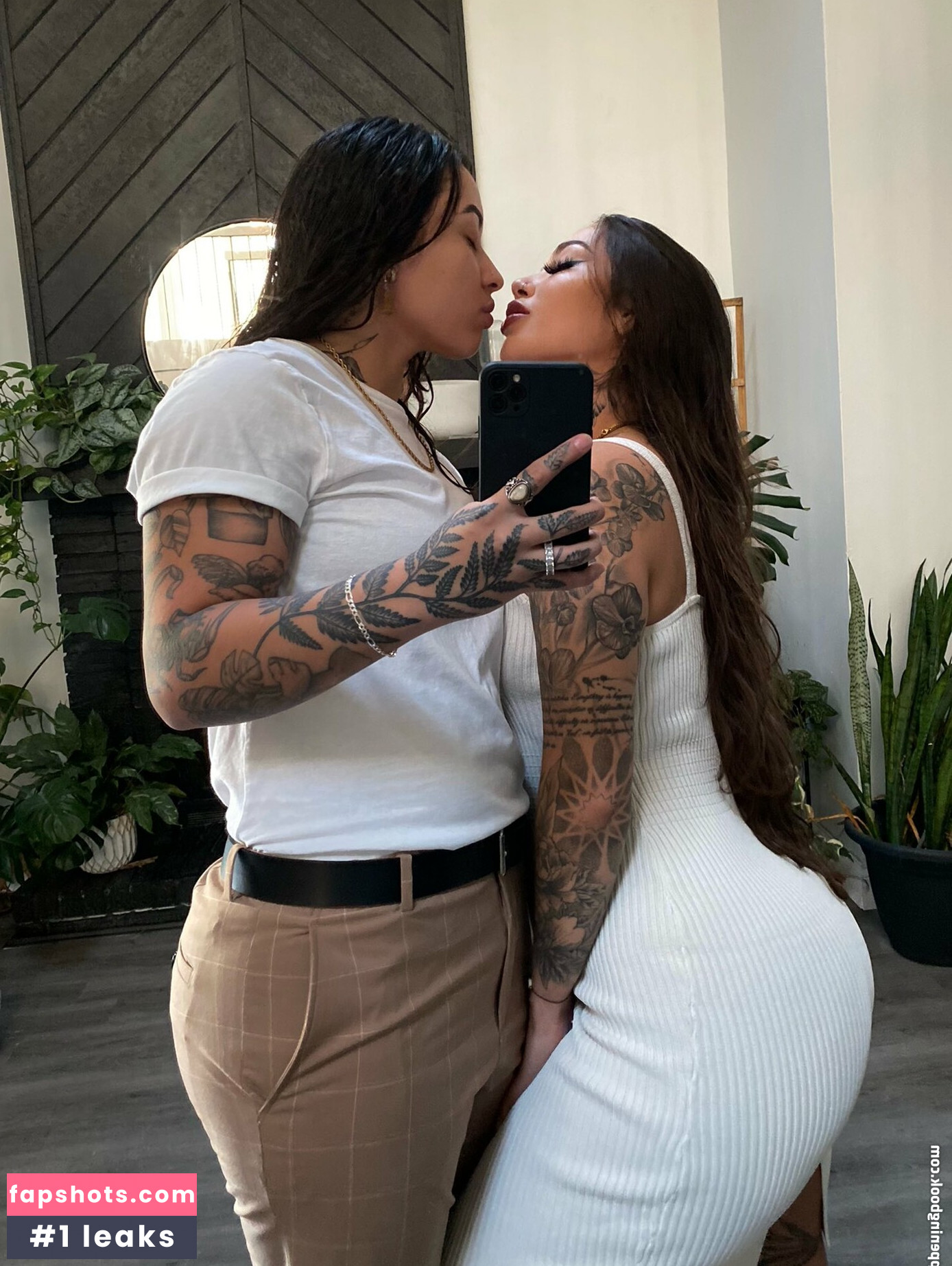 _Leovenus gallery photo #12