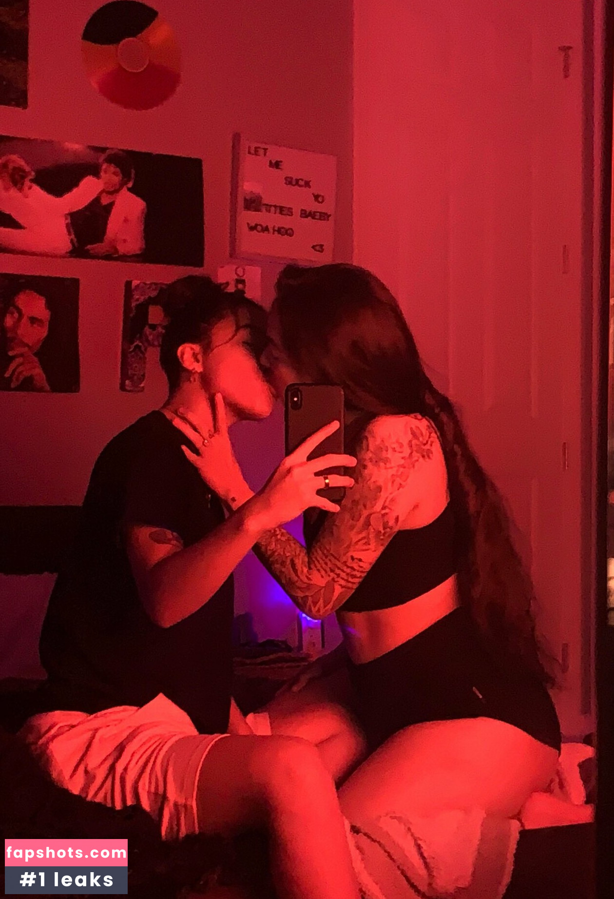 _Leovenus gallery photo #16