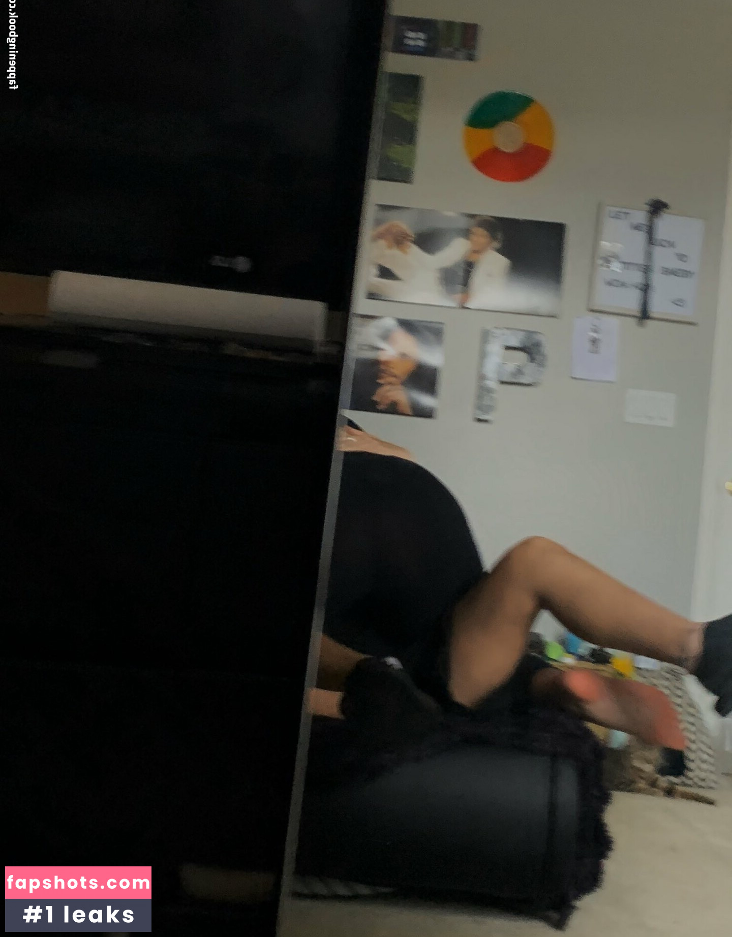 _Leovenus gallery photo #21