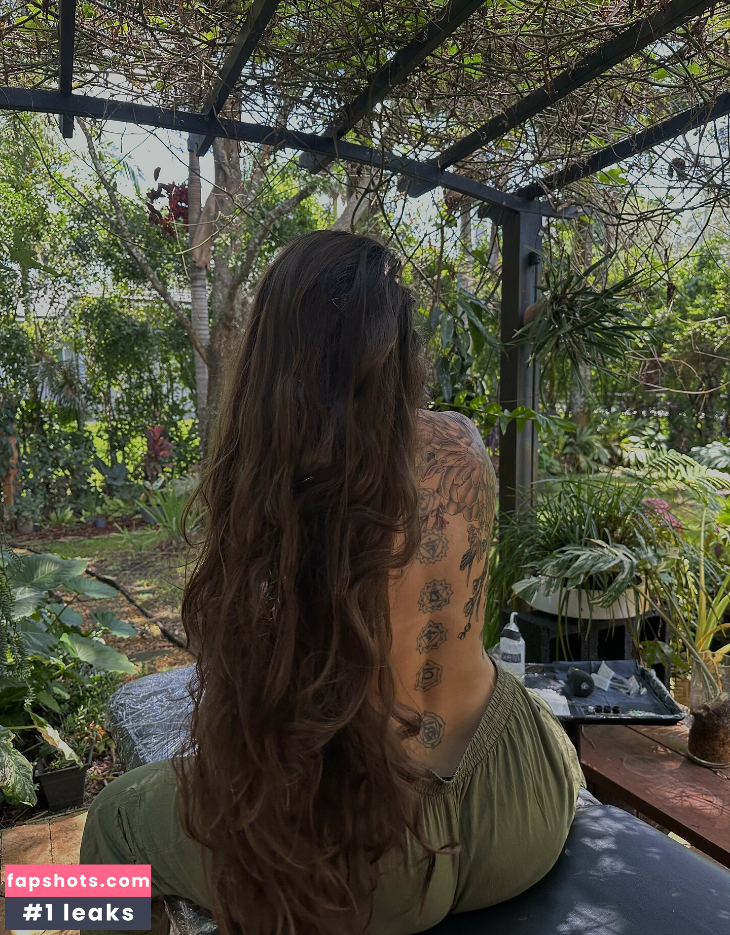 _Leovenus gallery photo #30