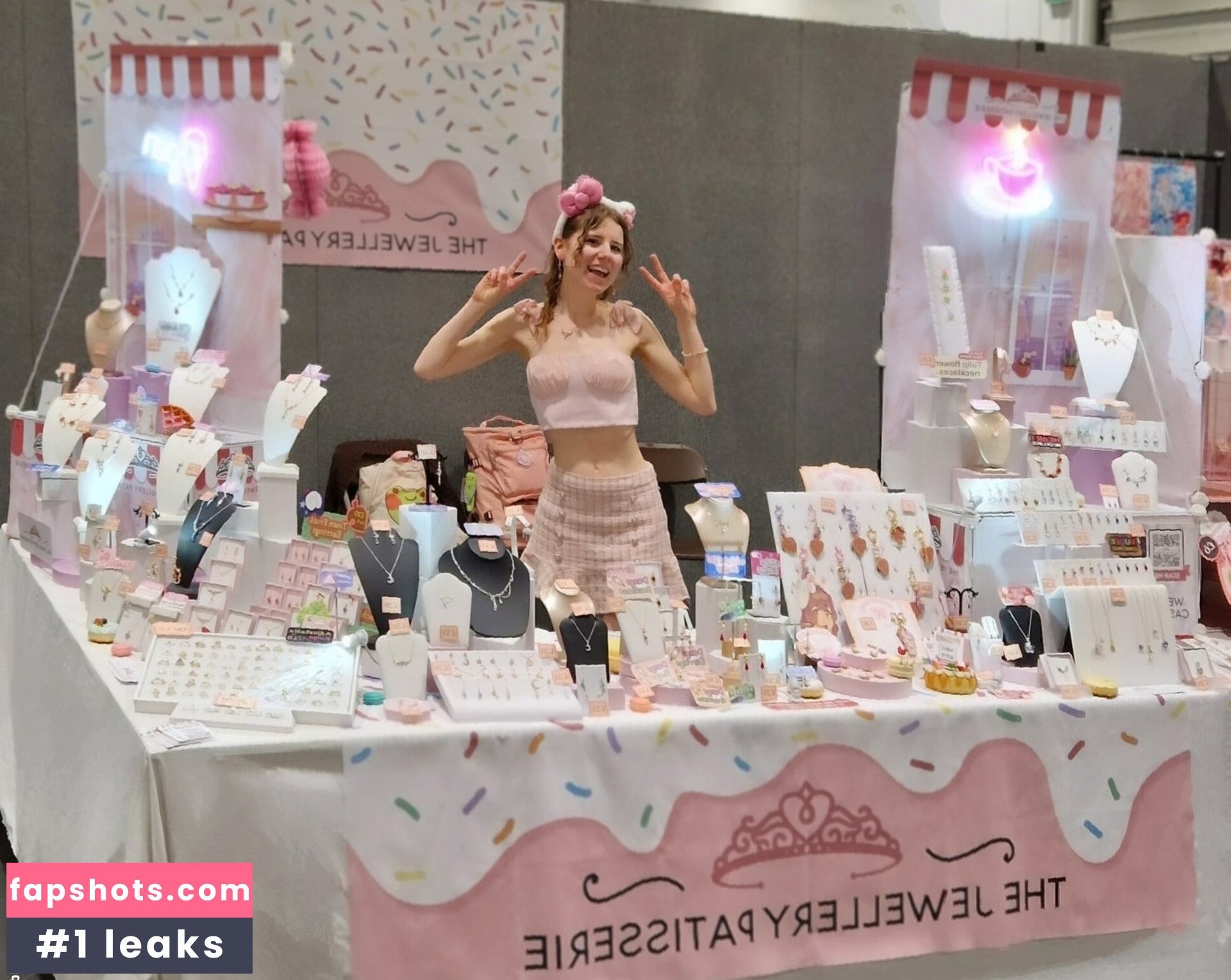 Leozaur gallery photo #5