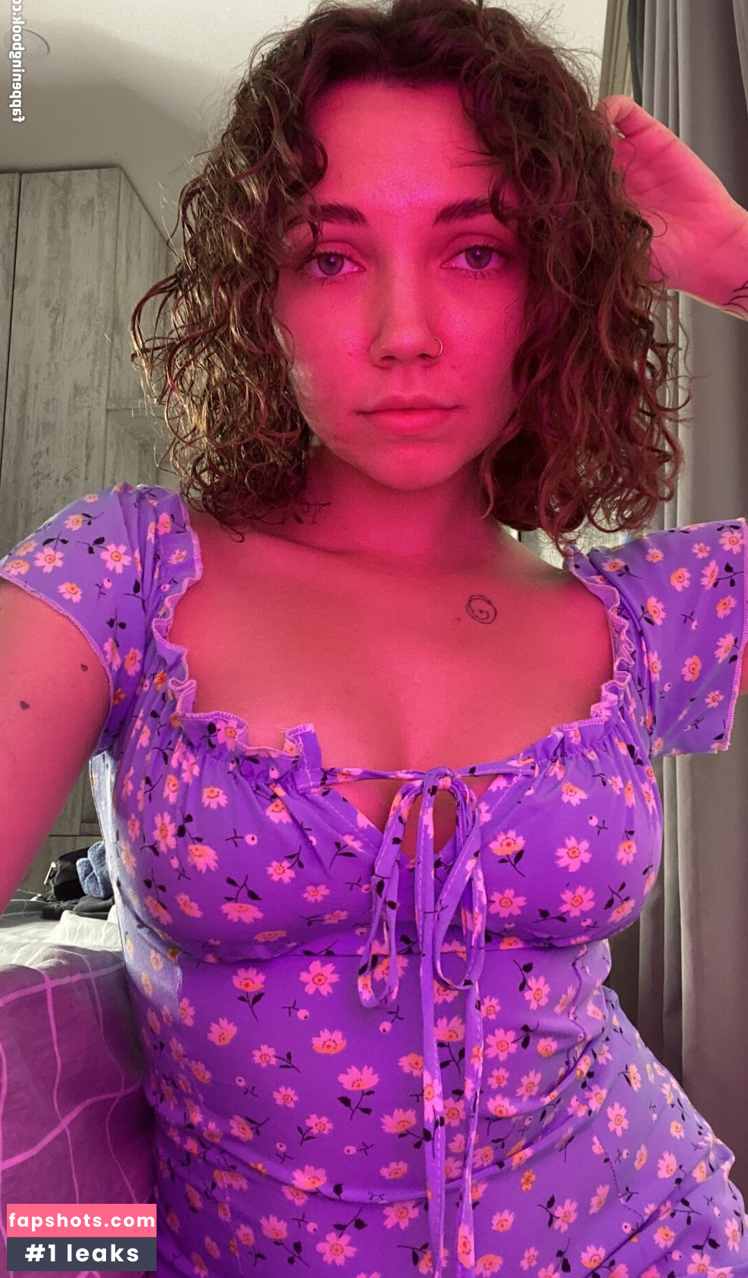 Lerahon nude babe gallery