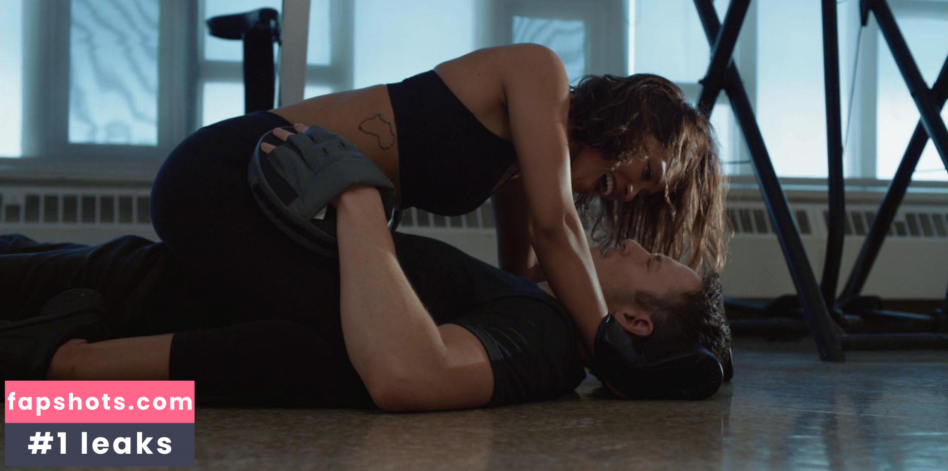 Lesley-Ann Brandt gallery photo #37