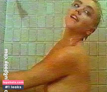 Leslie Ash gallery photo #2