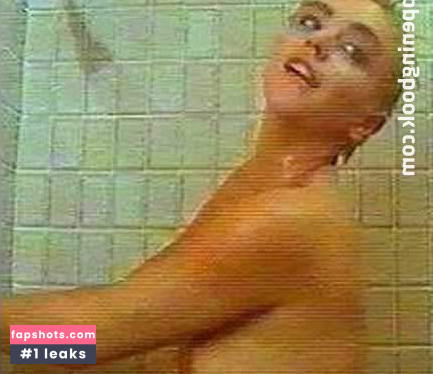 Leslie Ash gallery photo #23