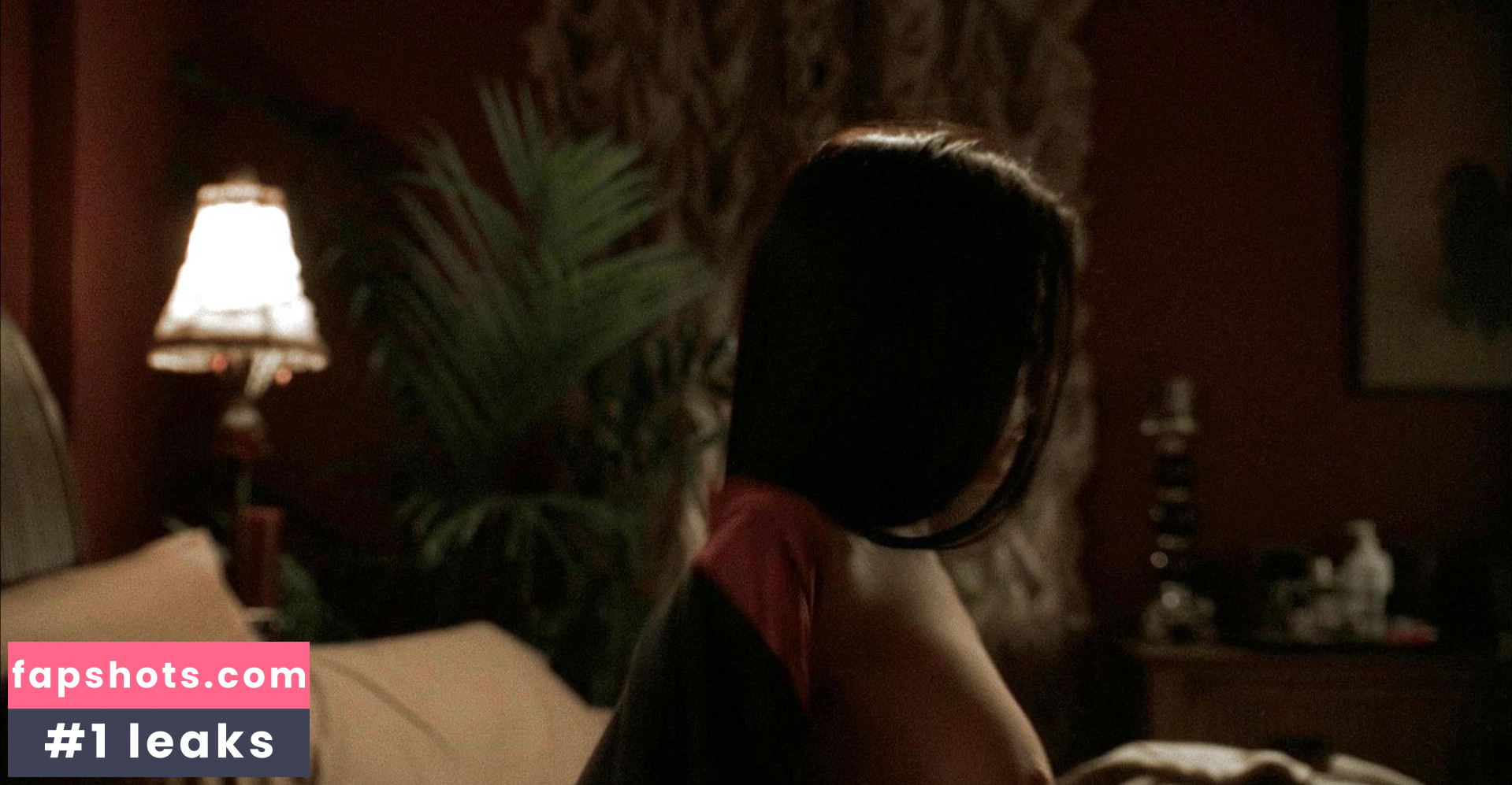 Leslie Bega gallery photo #28