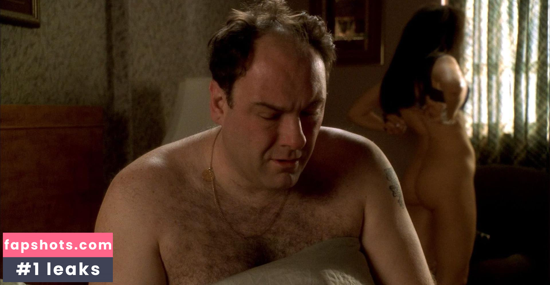 Leslie Bega gallery photo #34