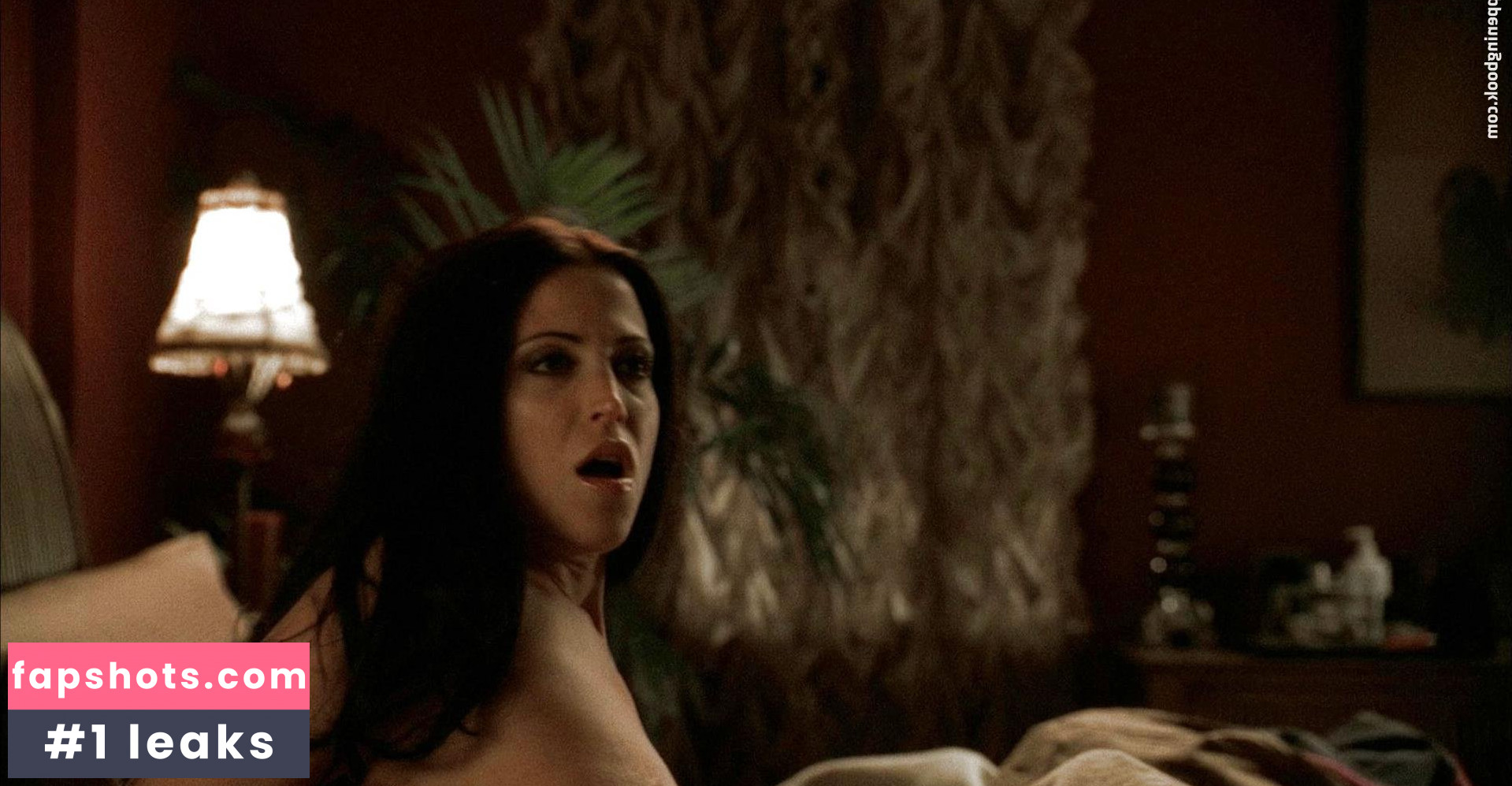 Leslie Bega gallery photo #41