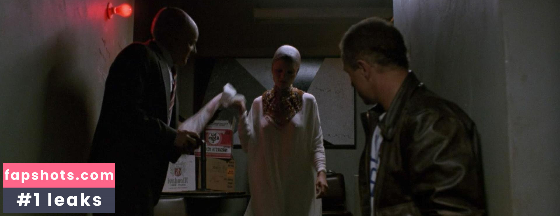 Leslie Bevis nude babe gallery