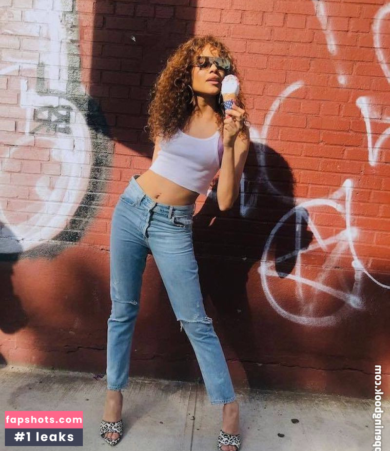 Leslie Grace gallery photo #45