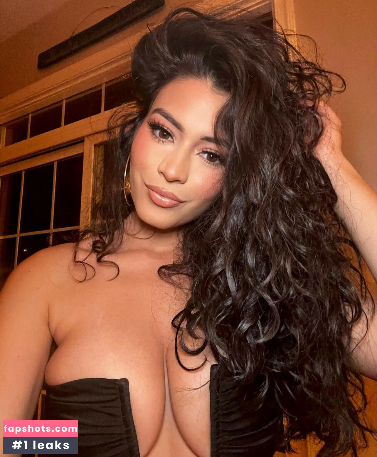 Leslievegaa gallery photo #4