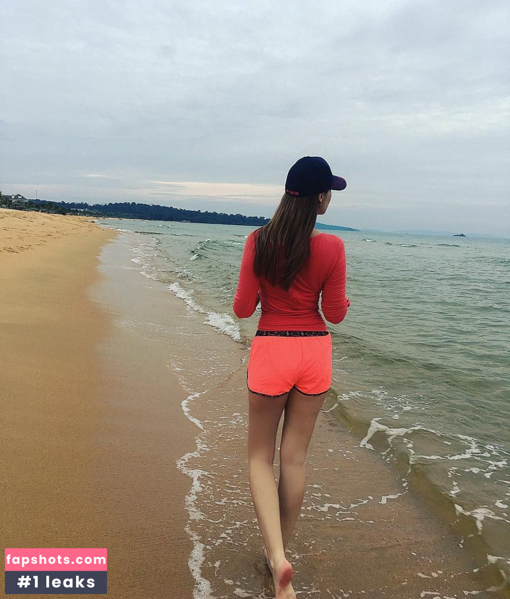 Lesya Makeeva gallery photo #50