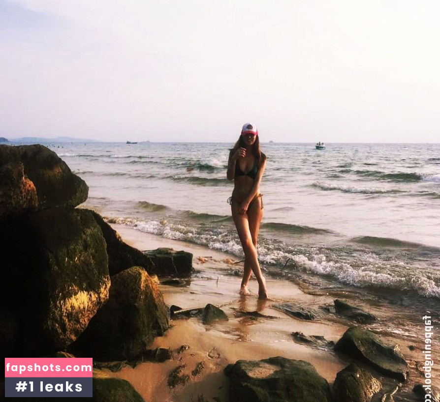 Lesya Makeeva gallery photo #7