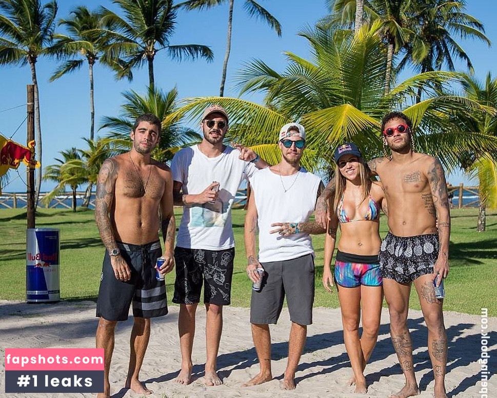 Leticia Bufoni gallery photo #161