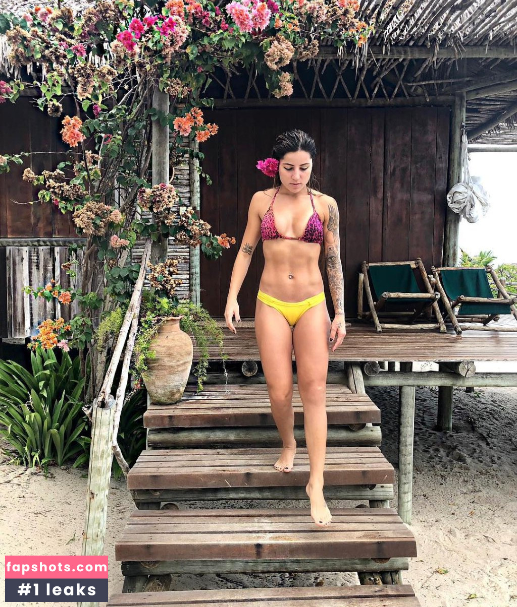 Leticia Bufoni gallery photo #171