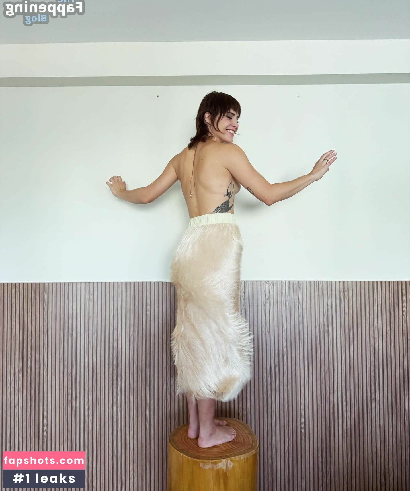 Leticia Colin gallery photo #61