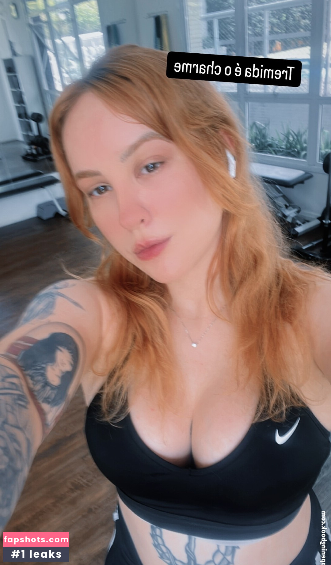 Leticia Motta gallery photo #27