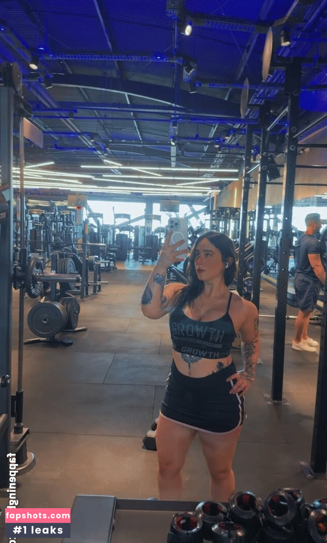 Leticia Motta gallery photo #6