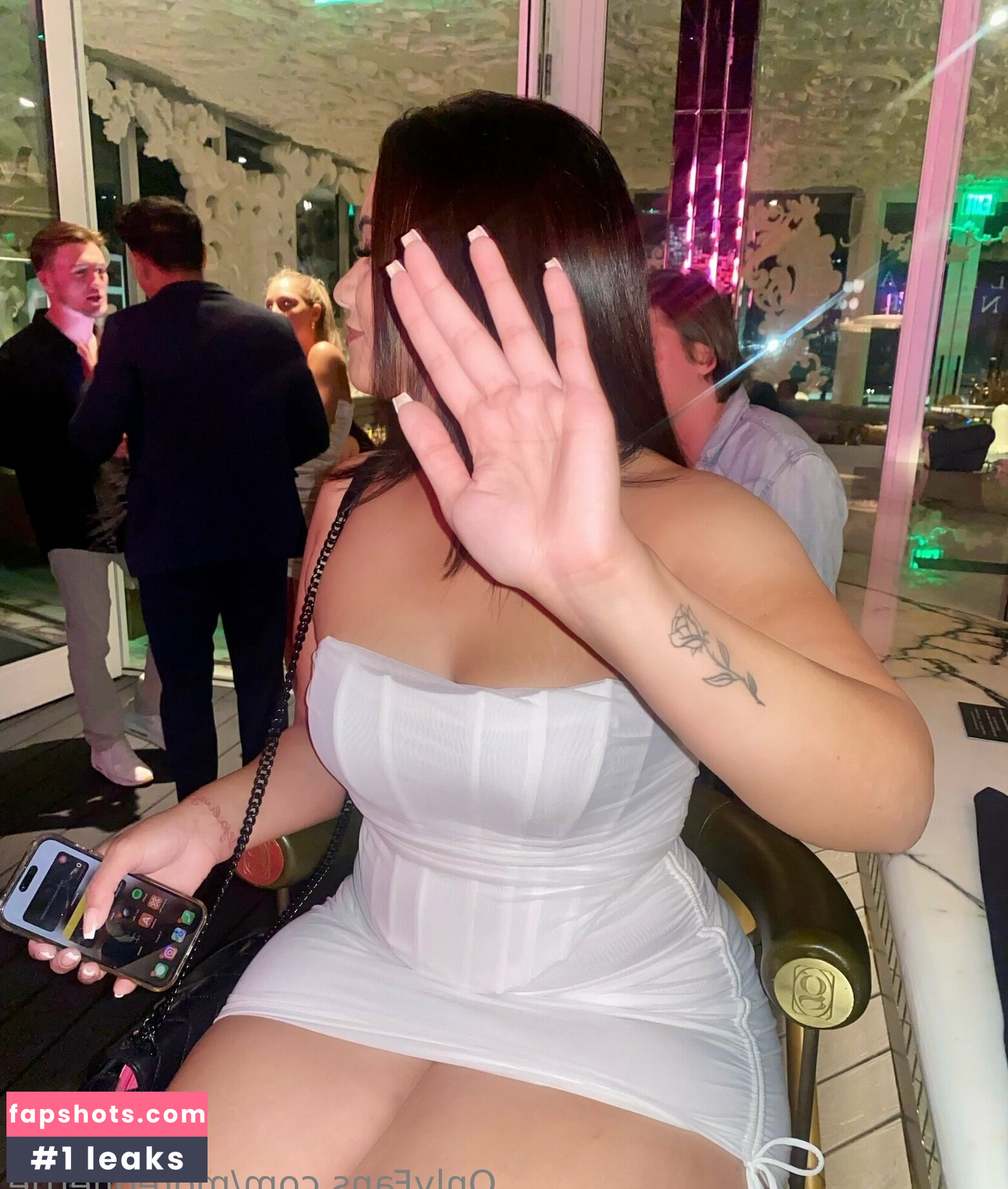 Leticia Silva gallery photo #16