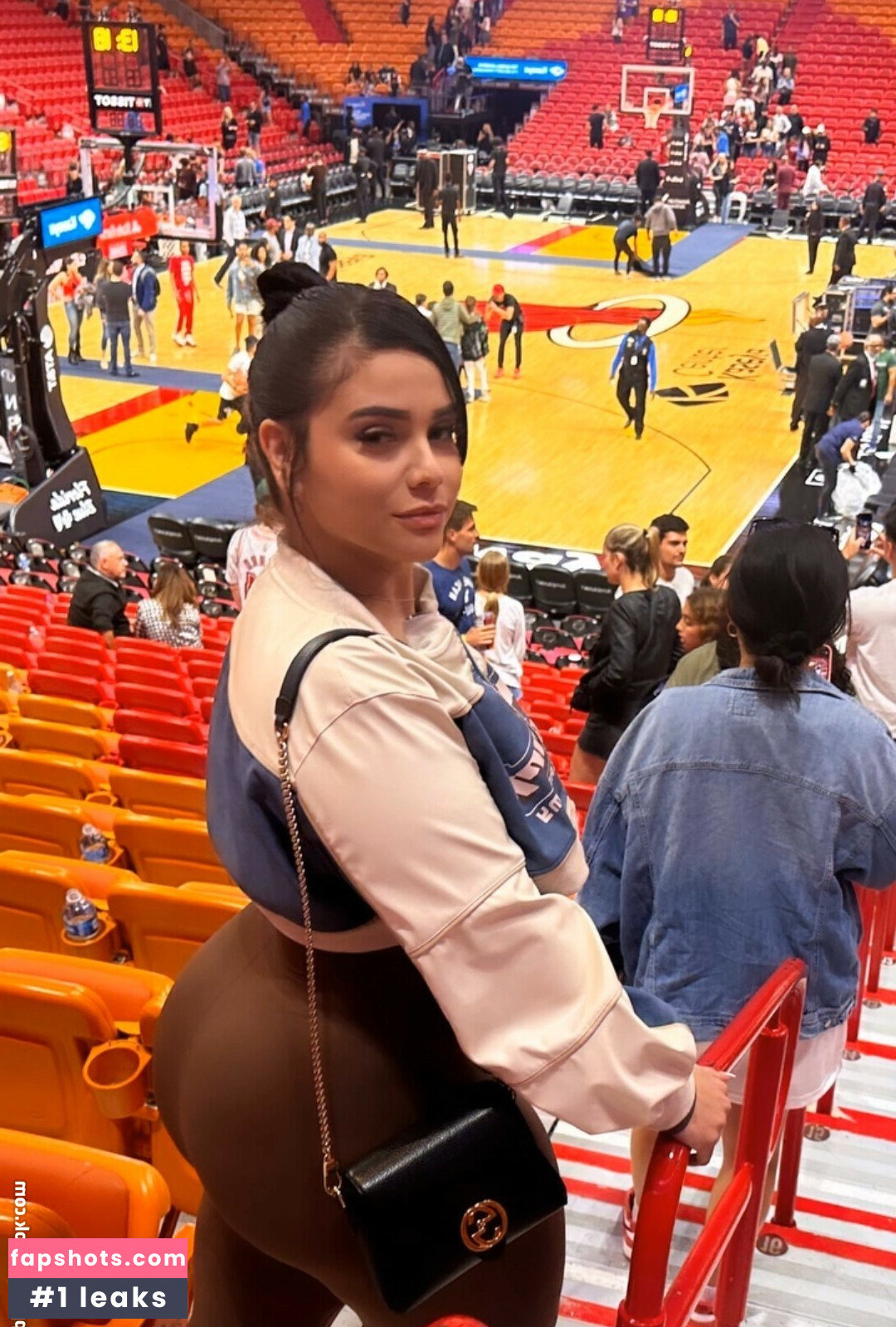 Leticia Silva gallery photo #26