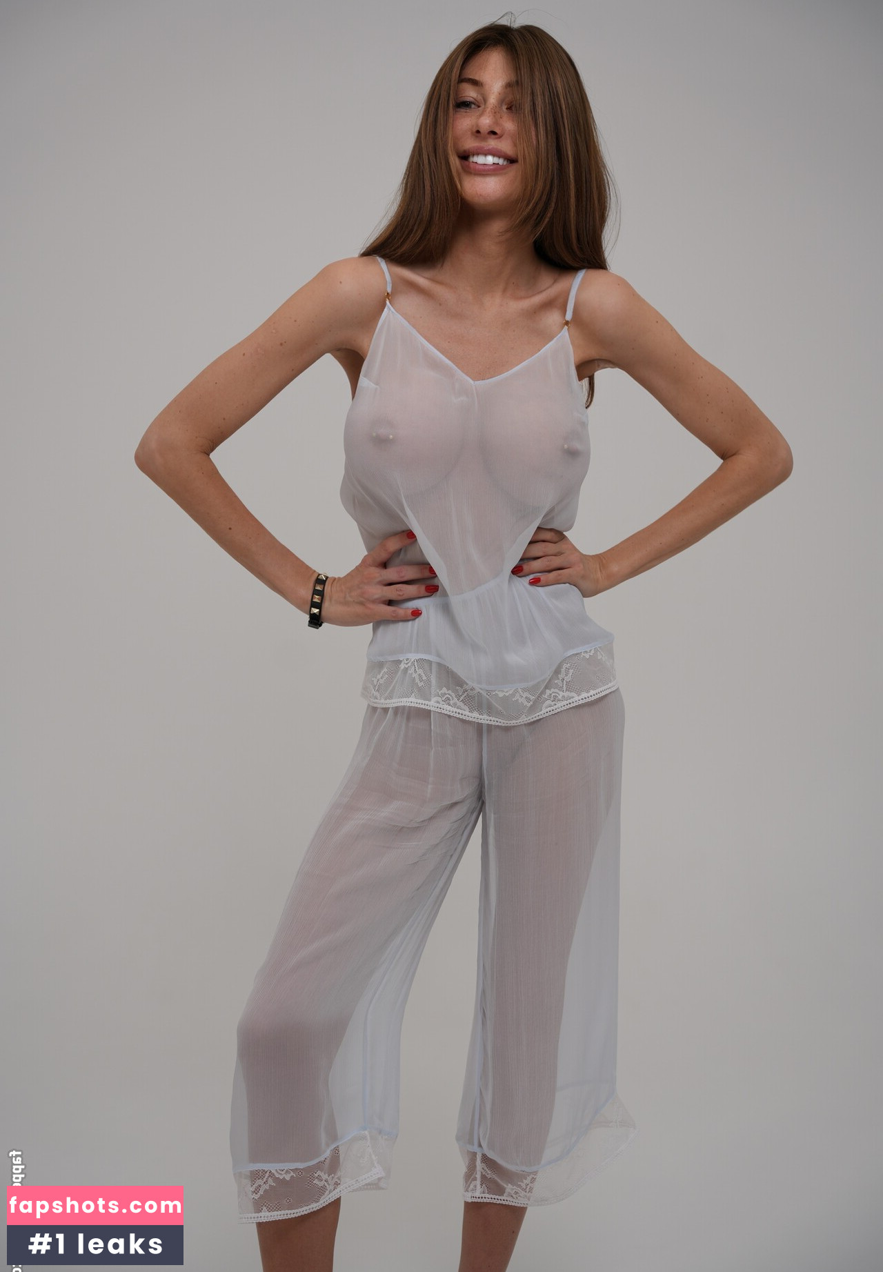 Letty Murr gallery photo #26