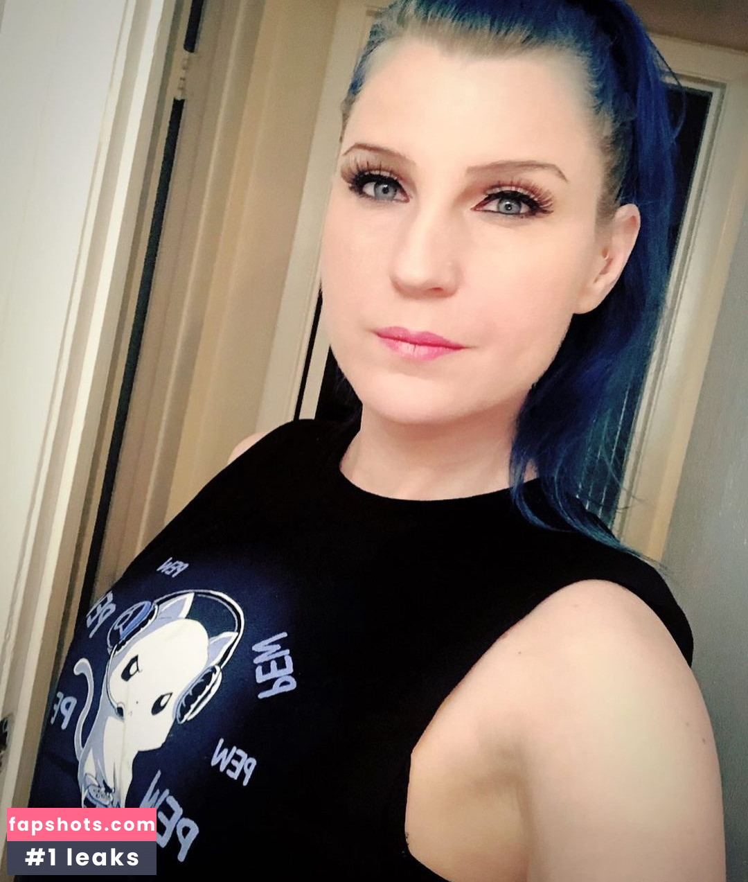 Leva Bates gallery photo #19